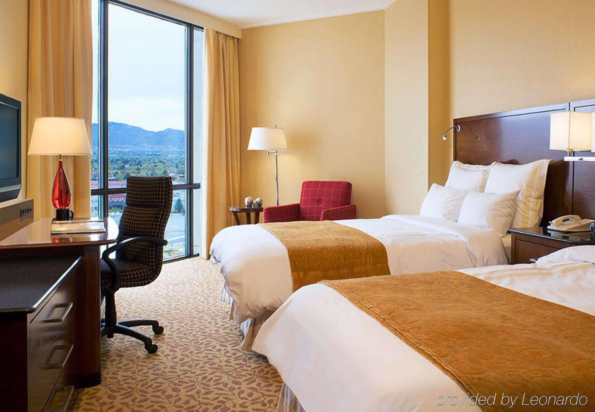 Отель Marriott Альбукерке Экстерьер фото